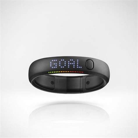 Nike Fuelband Se Makes Keeping Fit That Bit More Stylish Review