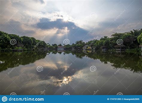 Ray And Reflection Of The Sun On The Lake Stock Image Image Of Rays