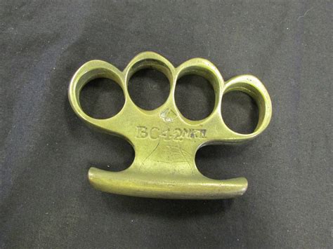 Knuckle Dusters A Bc42 Mkii Stamped Brass Knuckle Duster Very Good
