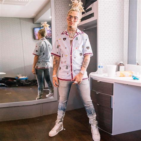Lil Pump Outfit From January 22 2018 Whats On The Star