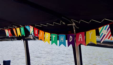 Birthday Ceremony On Banquet Boat Sarah Chapman Celebrations