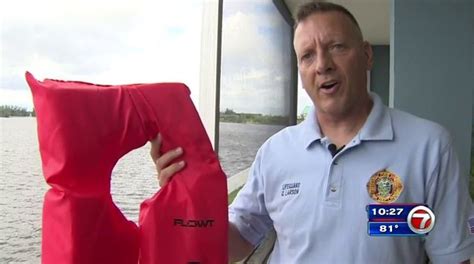Off Duty Lifeguard Saves Woman In Gator Filled Lake Wsvn 7news Miami News Weather Sports