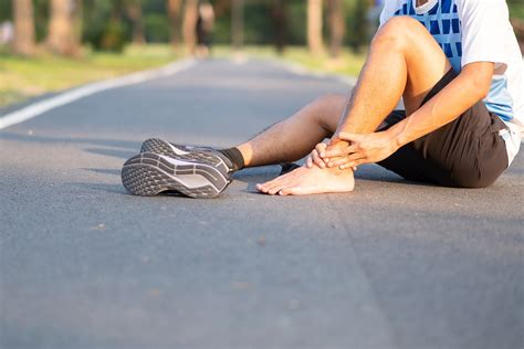 Dolor En El Empeine Causas Cuidados Consejos Y Más