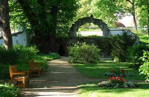 Eine besondere entwicklung erfuhr die gartenkunst in großbritannien. Englischer Garten - Koller Oldtimer