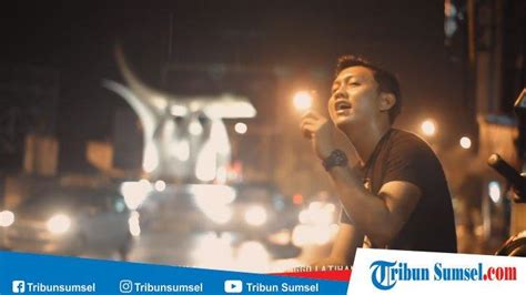 C d ketika semuanya terasa begitu abot. Download Lagu MP3 Kartonyono Medot Janji Denny Caknan ...