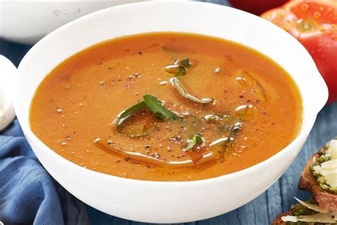 Roasted Garlic And Tomato Soup
