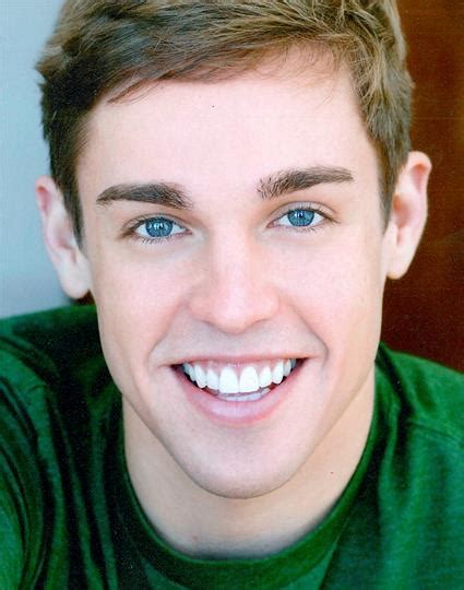 Nic Rouleau Performers Stage Faves