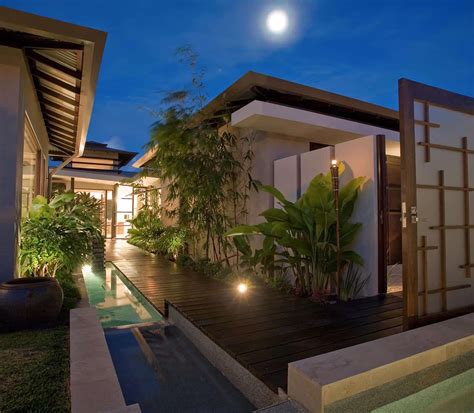 Traditional zen philosophy inspires the simplistic, natural essence found in minimalist architecture and design. JAPAN HOUSE | Chris Clout Design