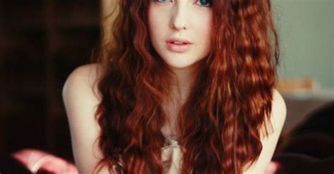 Perfect Color With The Milky Skin Tone Hair Color Pinterest Sexy