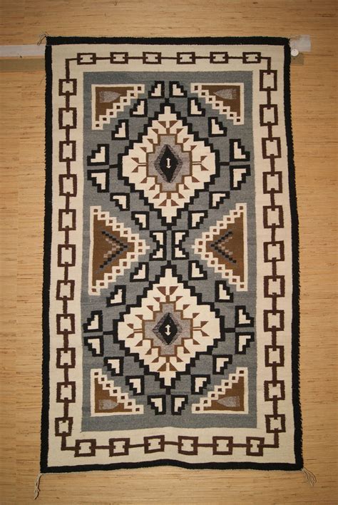 Image Result For Navajo Weaving Native American Rugs Navajo Weaving