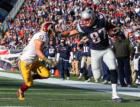 5 Greatest Rob Gronkowski Plays Of All Time