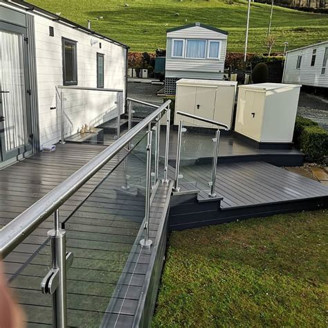 Luckily, stainless steel is durable and not prone to chipping like porcelain or enamel. Dark Grey Composite Decking With Stainless Steel Balustade ...