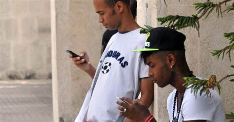 Wifi En Cuba Se Expande Y Se Abarata