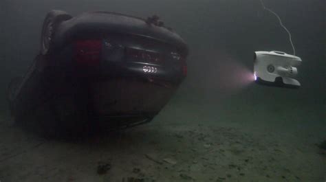 Car Discovery With Underwater Drones