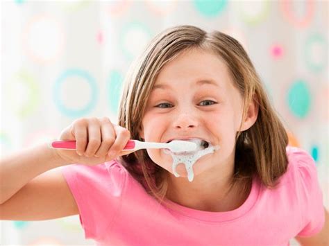 Are You Brushing Your Teeth Wrong Here S Four Top Tips For Better