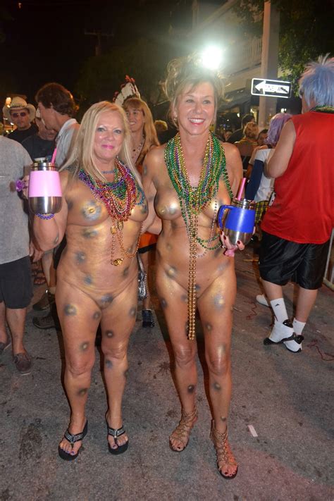 Milf Pics Club Body Paint Milfs And More Mix