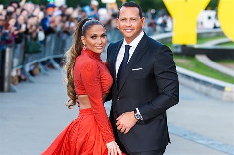 Alex Rodriguez Reportedly ‘begging Jennifer Lopez To Work On Their