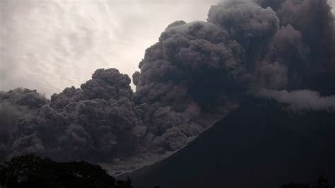 Erupción Del Volcán De Fuego Temas De Rt