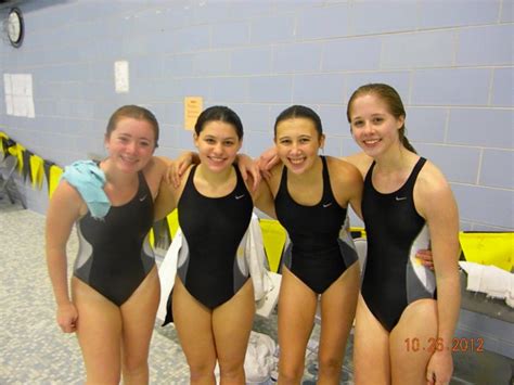 Hinsdale South Girls Diving Compete Strong At Wsc Gold Meet Darien