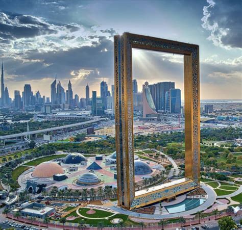Worlds Largest Picture Frame Opens In Dubai Archdaily