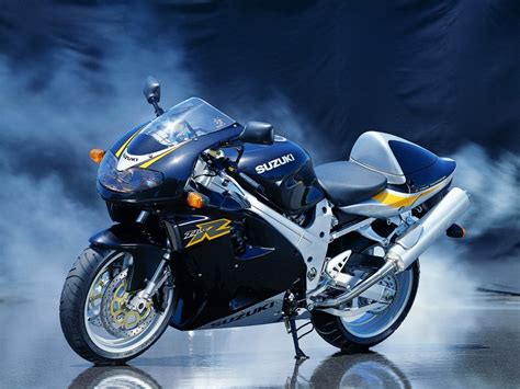 Latest Honda Suzuki Yamaha And Kawasaki Heavy Bikes Hd Wallpapers 2013