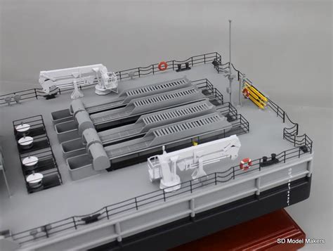 Sd Model Makers Commercial Vessel Models Hoss Barge 36 Inch Model