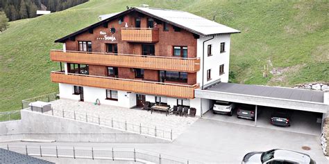 Boasting a terrace, haus sonja damüls is set in damuls, within 1.3 km of damüls mellau and 2.7 km of ragazer blanken. Unterkunft ∙ Bestens ausgestattete Ferienwohnungen in ...
