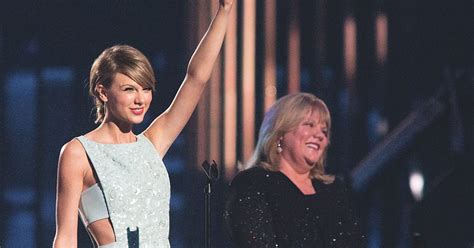 Taylor Revealed Her Mom Has A Brain Tumor And How It Affected Her