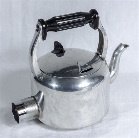 A Vintage Swan Electric Kettle
