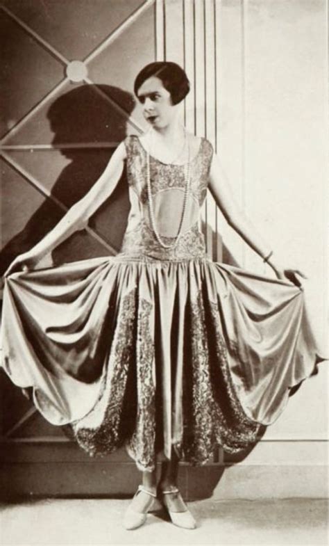 1920s the period of the female fashion outbreak over 90 years ago ~ vintage everyday