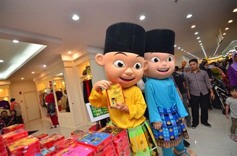 Meletakkan sesuatu makanan atau melakukan korban untuk kubur. 7 Amalan Sunat Yang Boleh Dilakukan Pada Aidilfitri ...