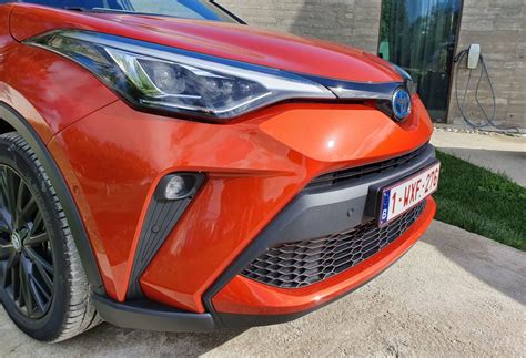 Essai Toyota C Hr Hybride 2020 Plus De Cœur Tout En Sobriété