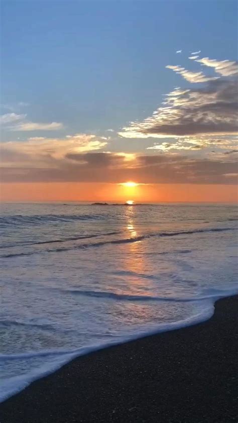 The Sunset At The Beach Pinterest