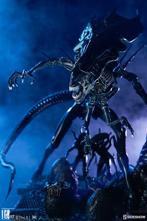 New Photos Of The Alien Queen Maquette Arrive To Rule Your