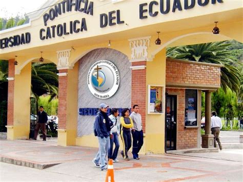 Universidad católica de cuenca durante 50 años ha formado profesionales de alto nivel. Pontifica Universidad Catolica del Ecuador: Quito - Direct Enrollment & Exchange