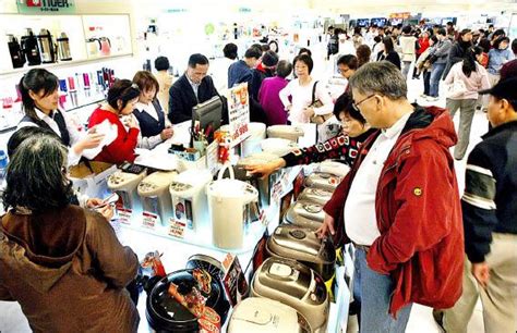 即 like facebook ifco 專頁，更可享有$100 現金優惠，立即選購! 消費券優惠多 3C賣場業績飆 - 地方 - 自由時報電子報
