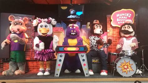 Five Nights At Freddys Na Vida Real Conheça Os Animatrônicos Que Podem Ter Inspirado Fnaf