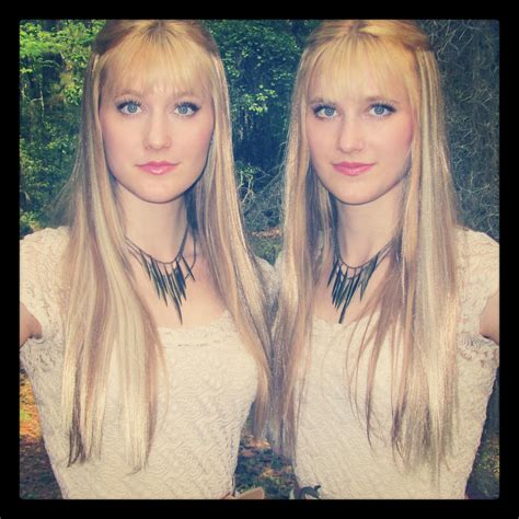 Camille And Kennerly The Gorgeous Harp Twins Girl Twins Gorgeous