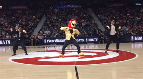 Really funny!the most viral videos here on this channel.don'. Atlanta Hawks Mascot Goes Nuts Signing 'Uptown Funk'