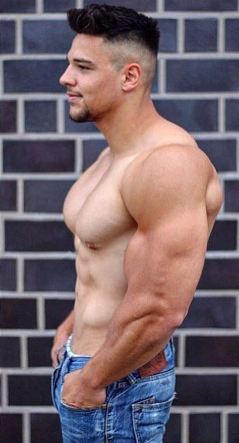Looks Good Big Muscular Men Men S Muscle Men Abs