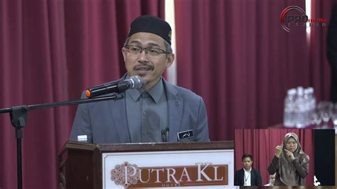 Nik omar bin nik abdul aziz (born 30 april 1965) is a malaysian politician and a teacher. 10-09-2019 Ustaz Nik Omar Nik Abdul Aziz: Dakwah Kepada ...