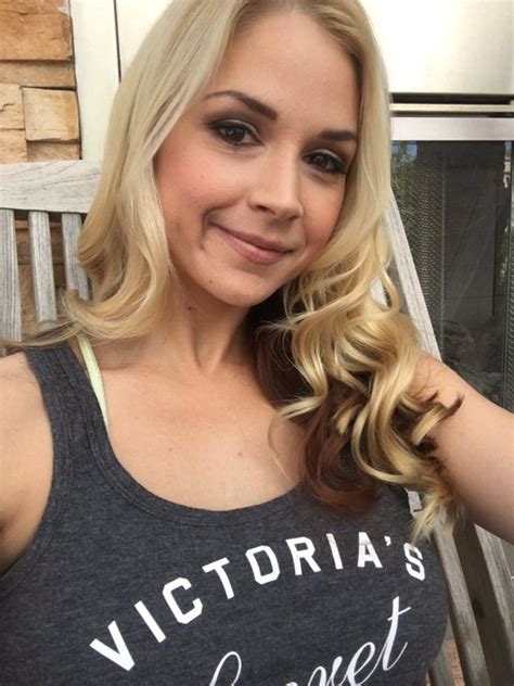 Tw Pornstars Sarah Vandella Pictures And Videos From Twitter Page 20