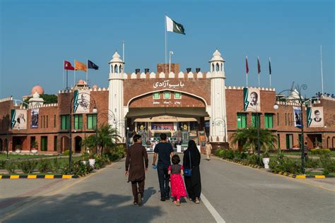 Guide Wagah Border Crossing Between India And Pakistan