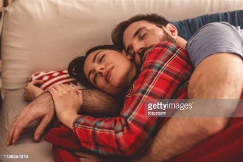 Spooning Bed Photos And Premium High Res Pictures Getty Images
