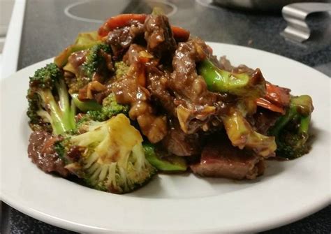 This super easy instant pot version of beef and broccoli is incredibly flavorful and quick! Easy Beef and Broccoli (With Carrots) Recipe by Mark Garin ...