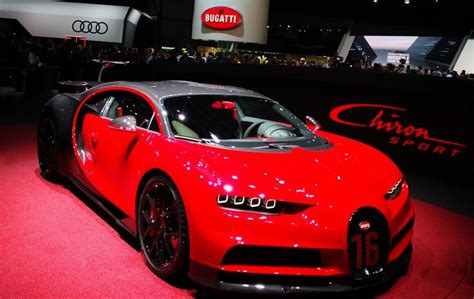 Bugatti has added the pur sport model to the chiron lineup for 2021. Bugatti Chiron Sport 2018 Review, Specs, Price ...