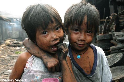 Group Honors Us Based Ngo For Helping Poor Children In Manila Poor