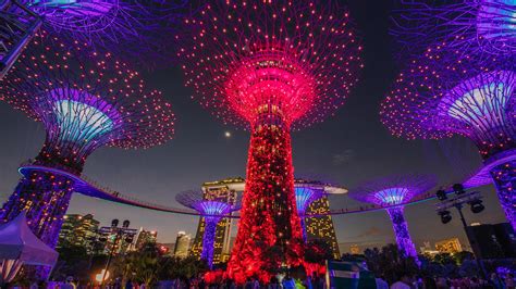 The parade is held in singapore's national stadium in front of 60,000 people and is nationally televised. What To Do This National Day 2019 Besides Watching The ...