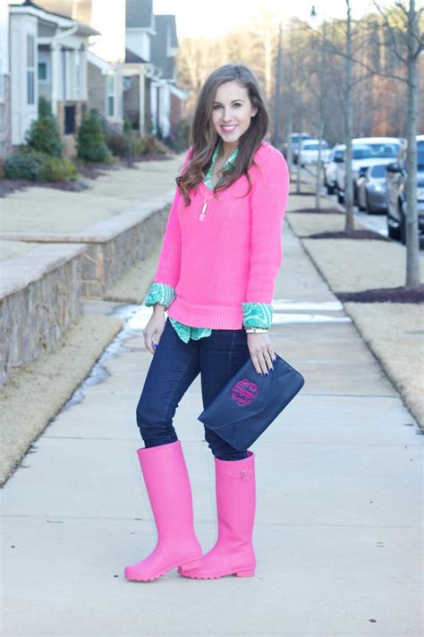 Pop Of Pink On A Rainy Day Sara Kate Styling Rainboots Outfit