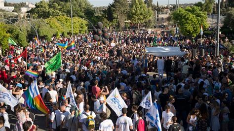 turnout for jerusalem gay pride parade sets record
